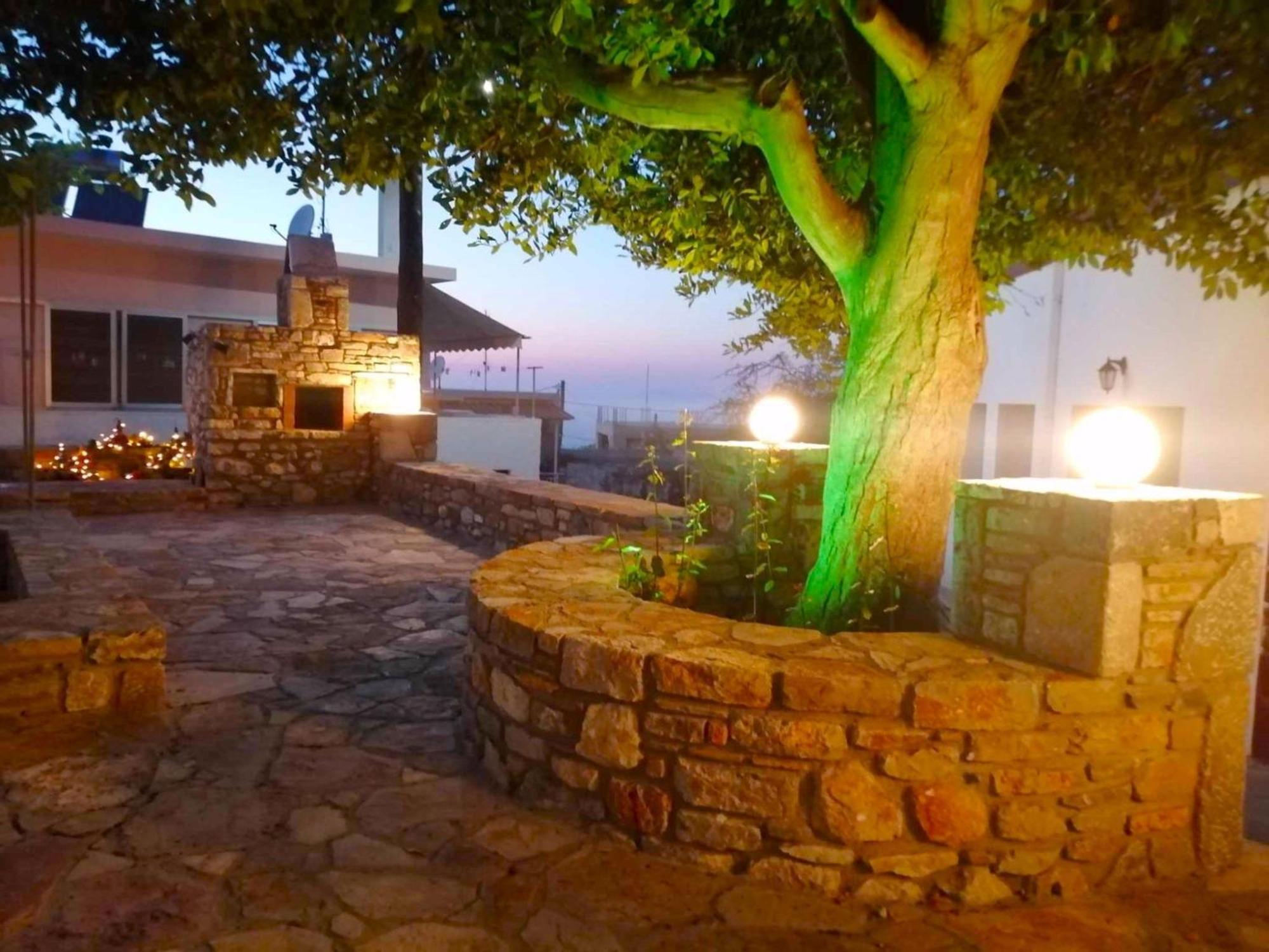 Laurel Lk In Rhodes Kritinía